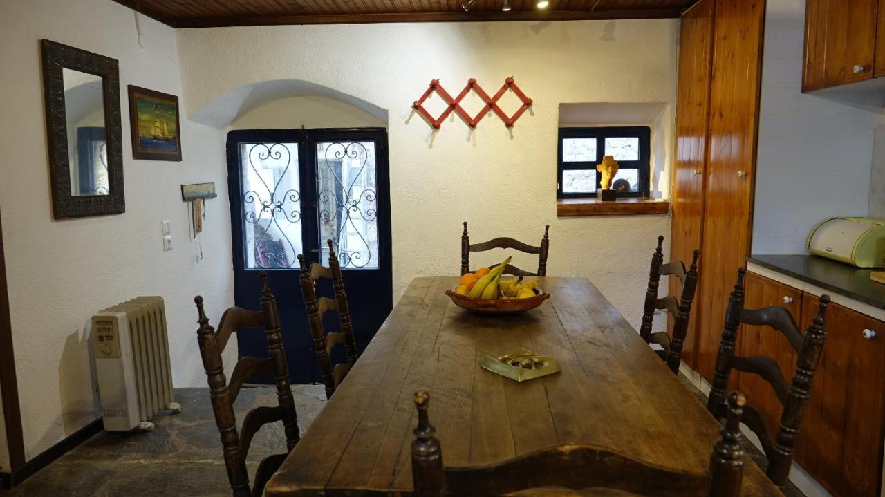 Willa The Old Olive Mill House Aegae Zewnętrze zdjęcie