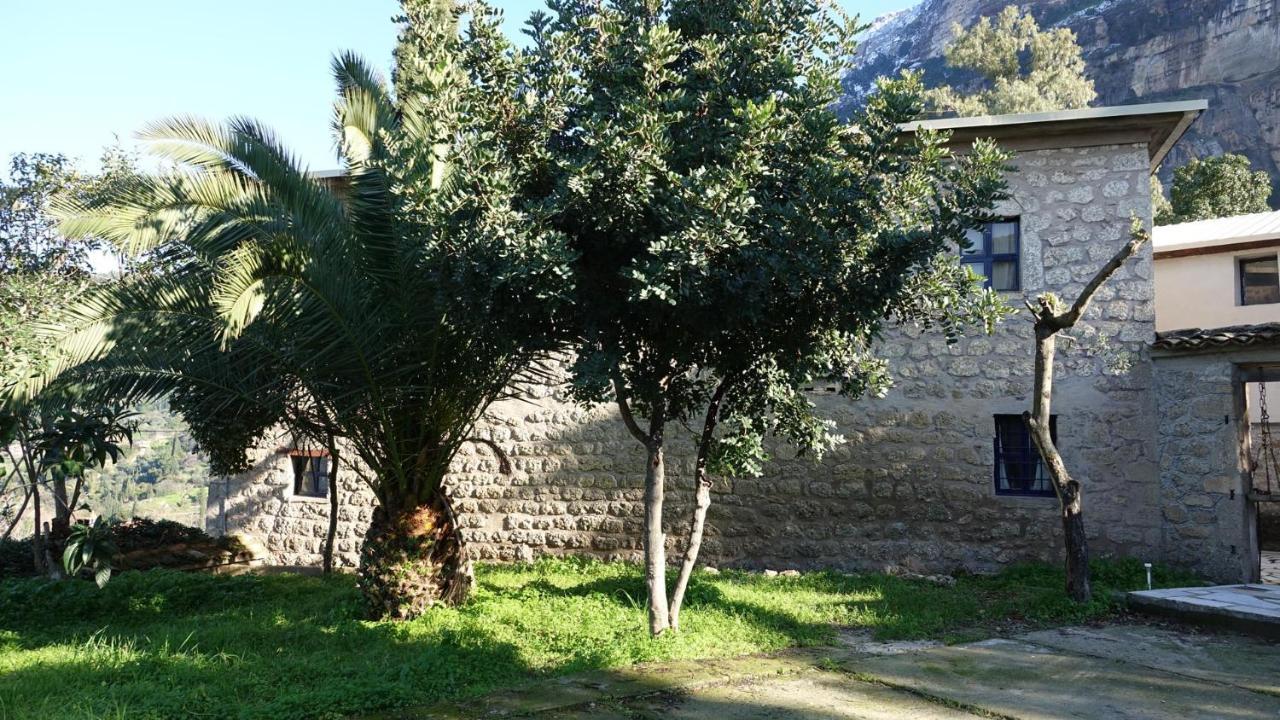 Willa The Old Olive Mill House Aegae Zewnętrze zdjęcie